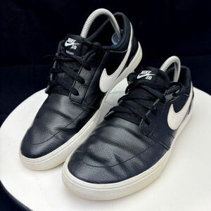 Size 8.5 - Nike Portmore 2 SB Ultralight Black White 923115-010EU 42 Skate Shoe